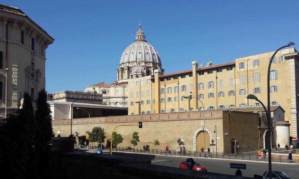 Steps From The Vatican Guesthouse מראה חיצוני תמונה